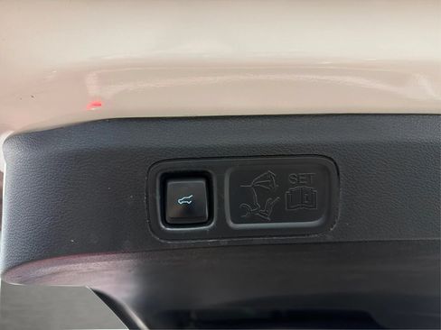 Used 2019 Ford Expedition Max Platinum AWD/4WD image 44