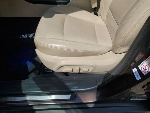 Used 2019 Subaru Outback 2.5i Limited AWD/4WD image 23