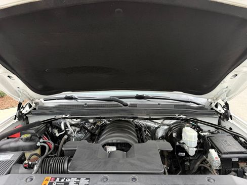 Used 2018 Chevrolet Tahoe LS w/ All-Season Package AWD/4WD image 44