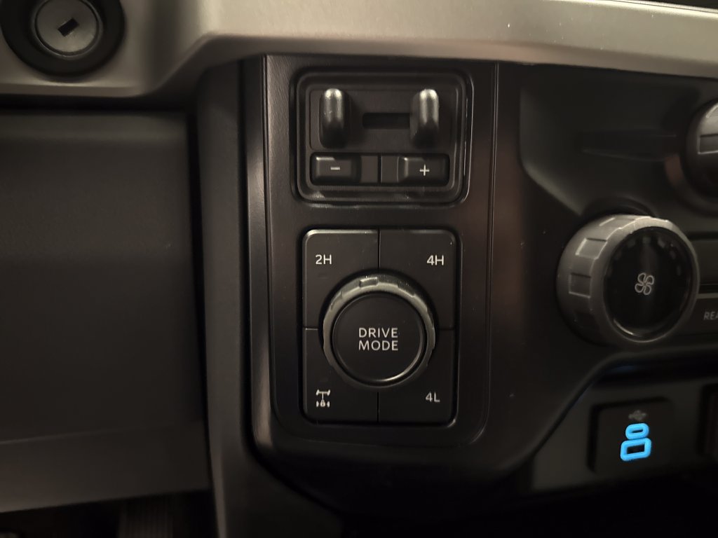 New 2026 Ford F250 XL w/ STX Appearance Package AWD/4WD image 15