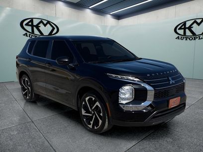 Used 2022 Mitsubishi Outlander ES