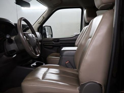 Used 2017 Nissan NV 3500 SL image 11