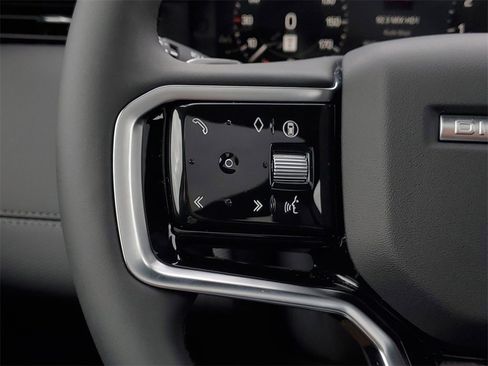 New 2026 Land Rover Discovery Sport Landmark image 16