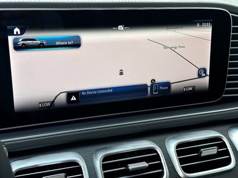 Used 2025 Mercedes-Benz GLS 450 4MATIC image 15