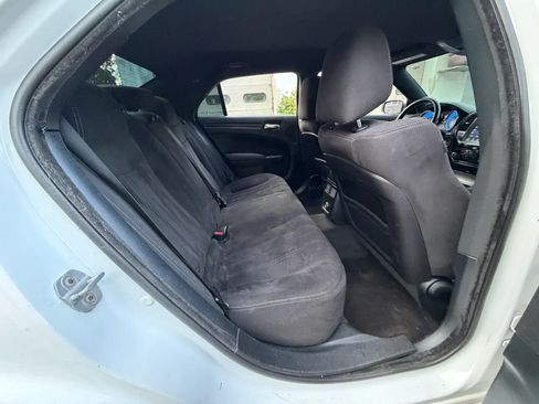 Used 2012 Chrysler 300 S RWD image 33