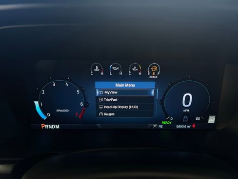 Used 2025 Ford F150 Lariat w/ Equipment Group 502A High image 12