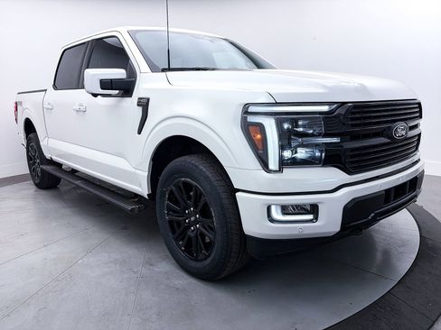 Used 2025 Ford F150 Platinum w/ FX4 Off-Road Package image 14