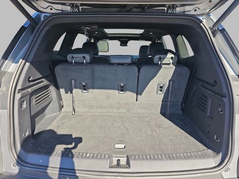 Certified 2024 GMC Acadia AT4 w/ Luxury Package image 17