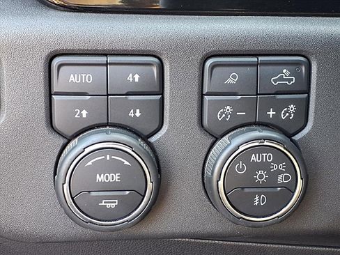 Used 2023 Chevrolet Silverado 1500 LTZ w/ LTZ Premium Texas Edition image 9