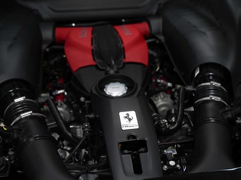 Used 2022 Ferrari F8 Tributo RWD image 47