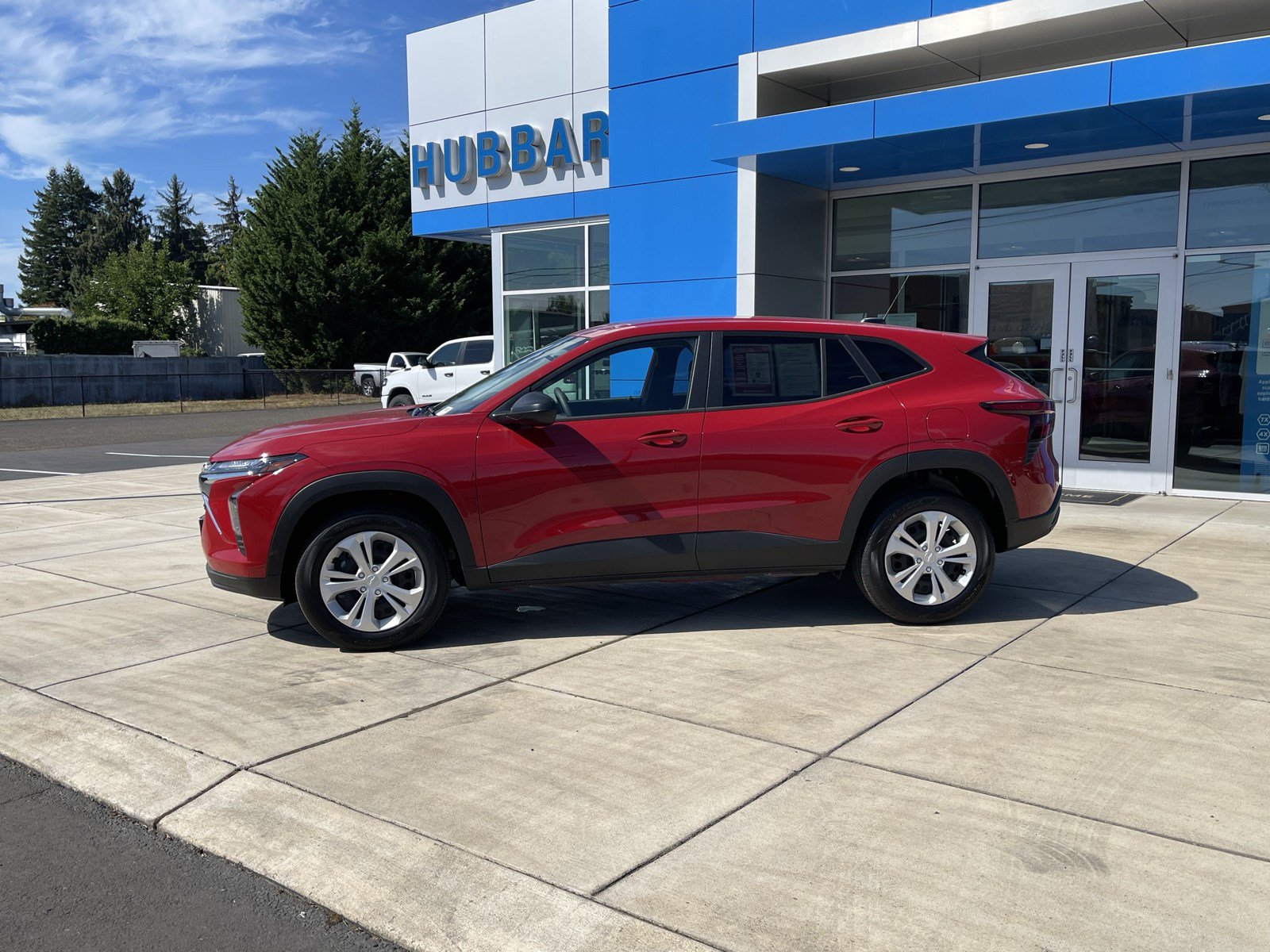 Used 2026 Chevrolet Trax LS FWD image 2