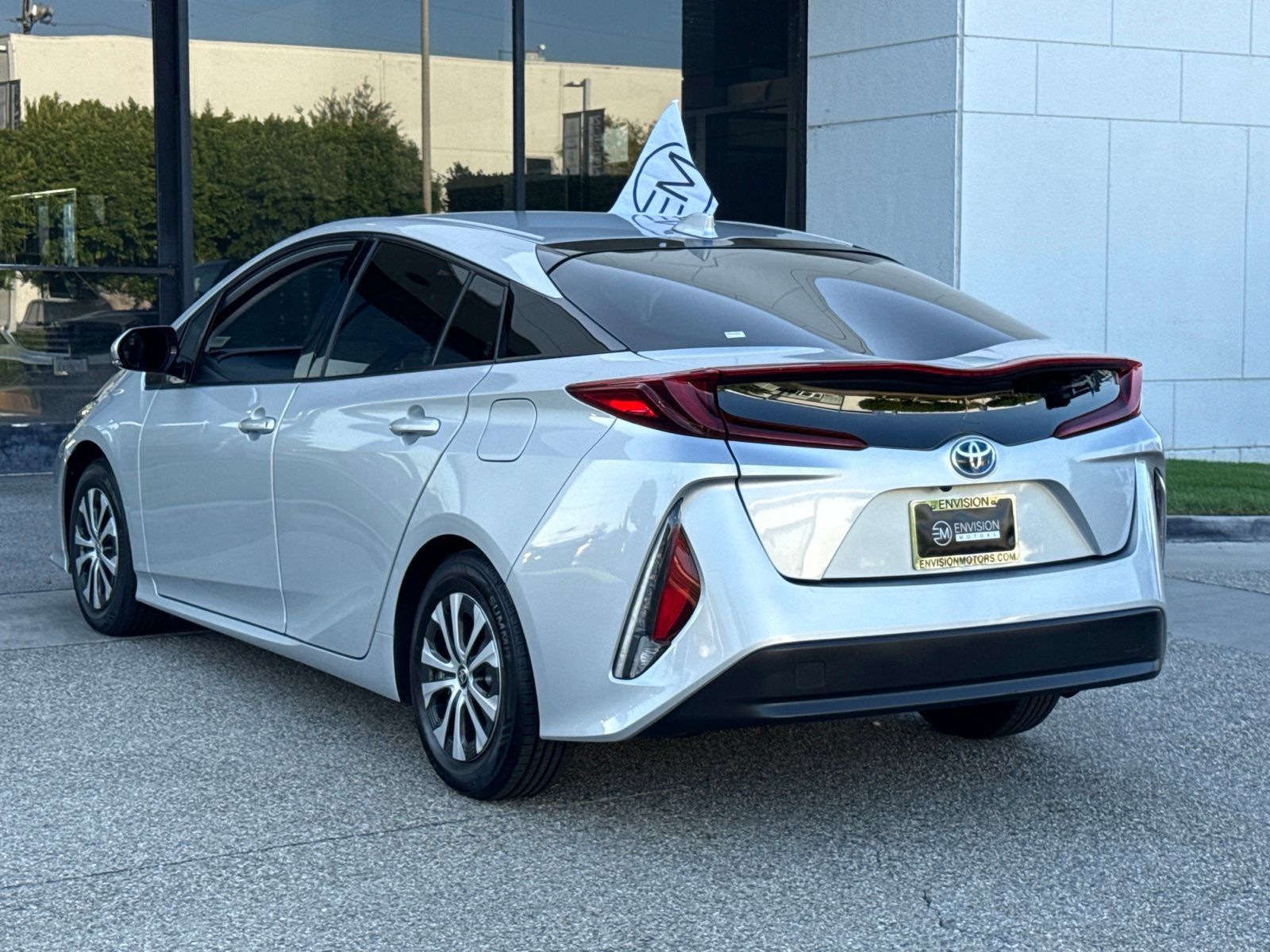 Used 2020 Toyota Prius Prime XLE FWD image 9
