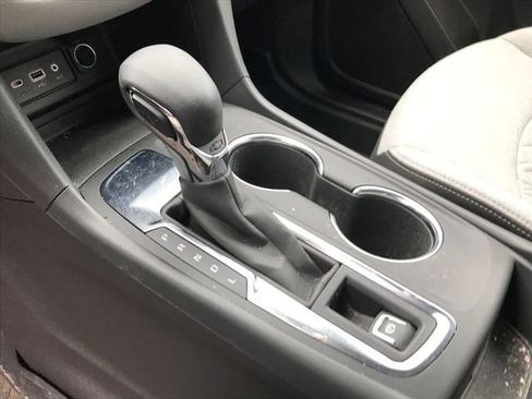 Used 2024 Chevrolet Equinox LS w/ LS Convenience Package image 7