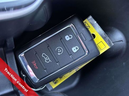 New 2025 Jeep Grand Cherokee L Altitude image 34