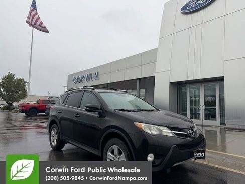Used 2014 Toyota RAV4 XLE AWD/4WD image 1