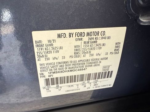 Used 2021 Ford Explorer XLT w/ Equipment Group 202A AWD/4WD image 49