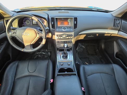 Used 2015 INFINITI Q40 w/ Navigation Package RWD image 9