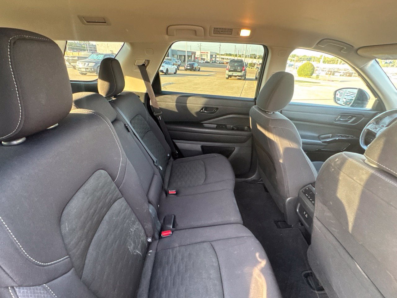 Certified 2024 Nissan Pathfinder SV FWD image 37
