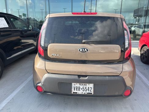Used 2015 Kia Soul FWD image 8