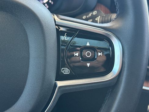 Certified 2023 Volvo XC60 B5 Plus w/ Climate Package FWD image 29