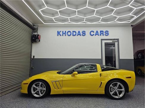 Used 2010 Chevrolet Corvette Grand Sport w/ Preferred Equipment Group RWD image 1