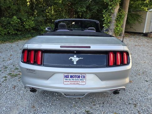 Used 2015 Ford Mustang Convertible w/ Equipment Group 051A RWD image 4