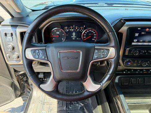 Used 2015 GMC Sierra 2500 Denali AWD/4WD image 26