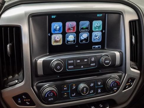 Used 2018 GMC Sierra 1500 SLT w/ SLT Premium Package AWD/4WD image 19