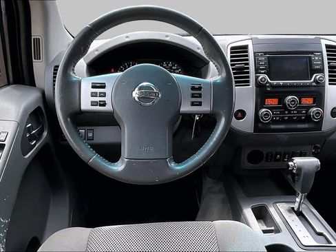 Used 2018 Nissan Frontier SV w/ Value Truck Package RWD image 5