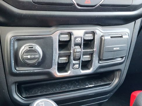 Used 2021 Jeep Wrangler Unlimited Sport image 13