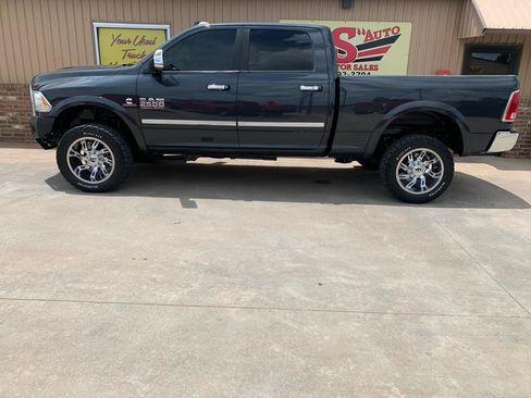 Used 2016 RAM 2500 Laramie AWD/4WD image 5