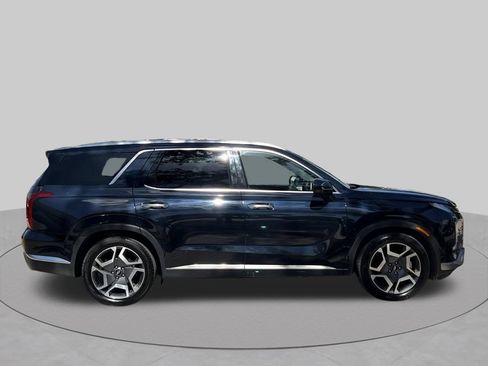 Used 2024 Hyundai Palisade Limited FWD image 6