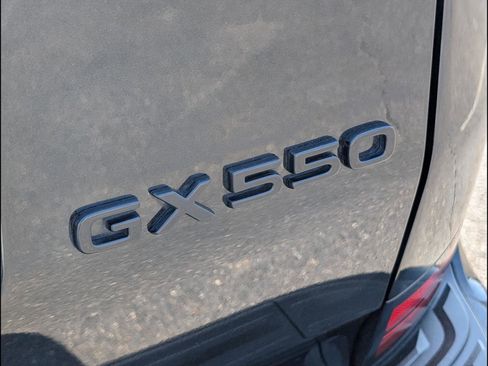 Used 2024 Lexus GX 550 w/ Cold Area Package image 8