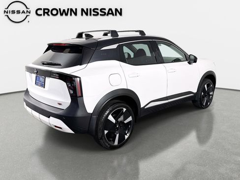 New 2026 Nissan Kicks SR FWD image 5
