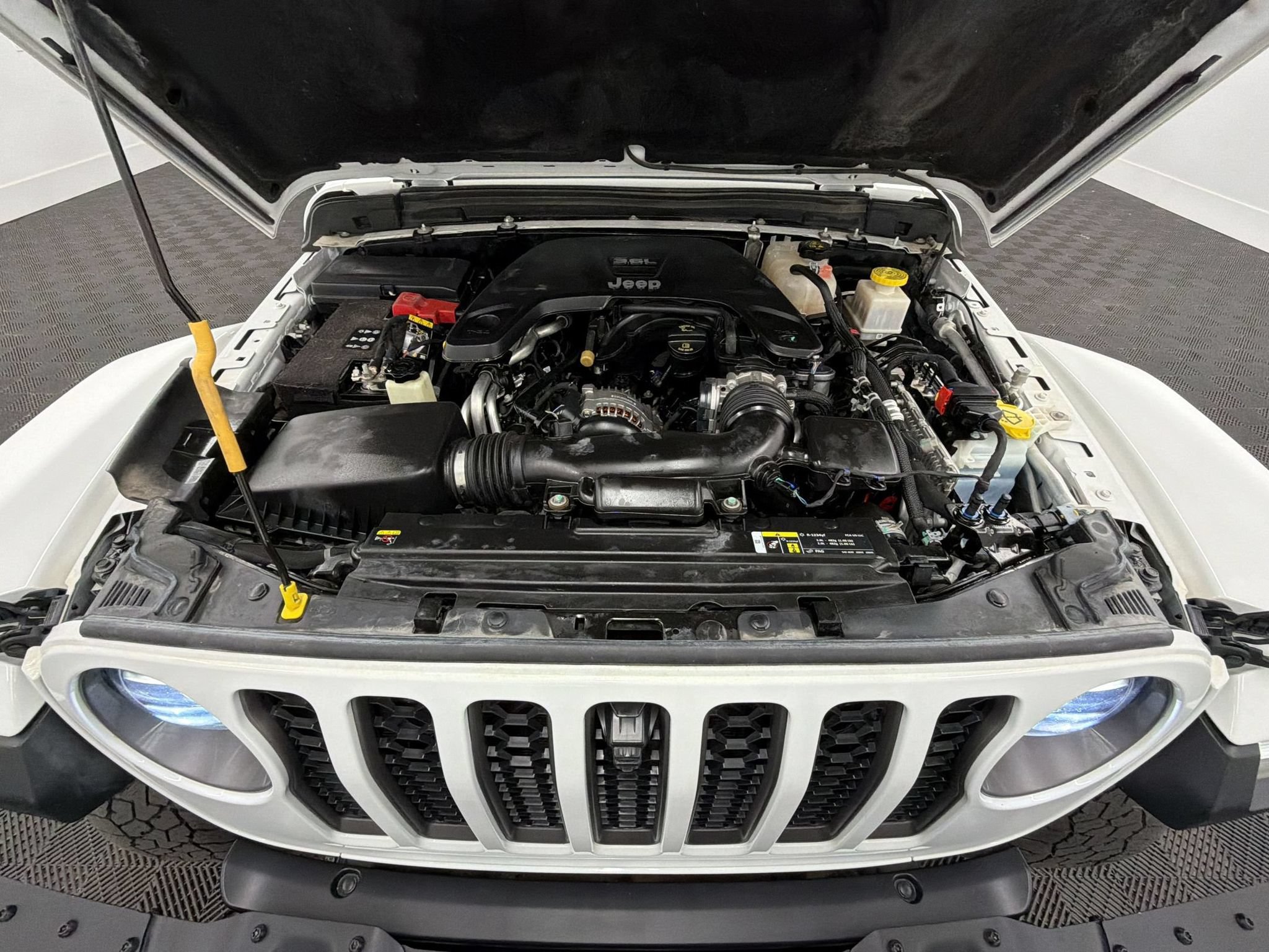 Used 2020 Jeep Gladiator Rubicon AWD/4WD image 30