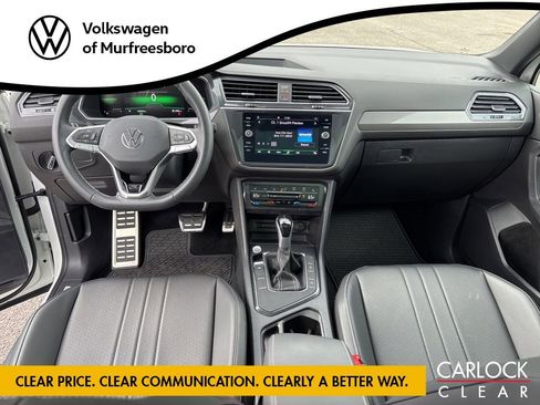 Certified 2023 Volkswagen Tiguan SE R-Line image 28