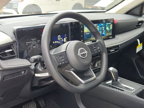 New 2026 Nissan Kicks S image 10