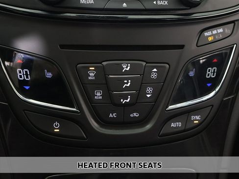 Used 2015 Buick Regal image 6