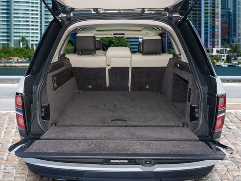 Used 2021 Land Rover Range Rover Westminster Edition image 9