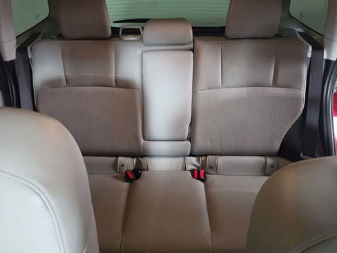 Used 2016 Subaru Forester 2.5i Touring w/ Popular Package #2 AWD/4WD image 16