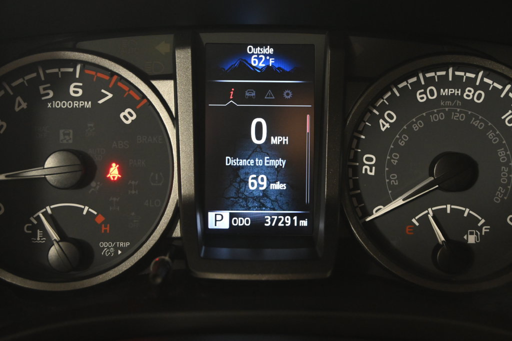 Used 2023 Toyota Tacoma TRD Sport AWD/4WD image 25