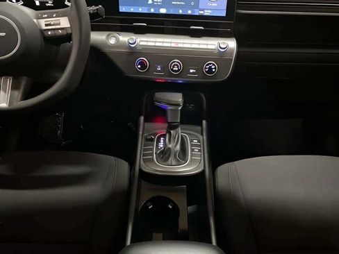 Used 2026 Hyundai Kona SE FWD image 14