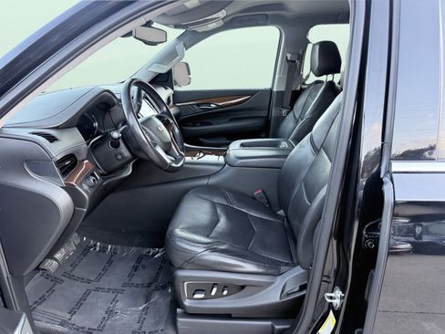 Used 2020 Cadillac Escalade ESV 2WD image 21