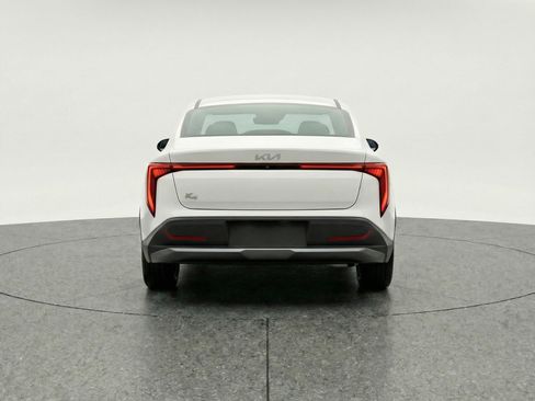 Used 2025 Kia K4 FWD image 6