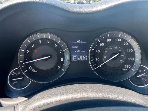Used 2013 INFINITI M37 w/ Premium Pkg RWD image 25