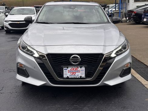 Used 2020 Nissan Altima 2.5 SR w/ Premium Package image 24