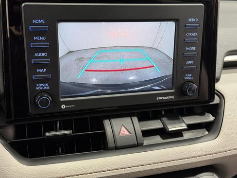 Used 2022 Toyota RAV4 XLE image 30