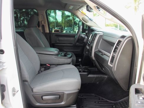 Used 2018 RAM 3500 Tradesman w/ Popular Equipment Group image 36