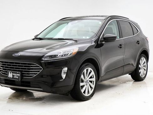 Used 2022 Ford Escape Titanium w/ Titanium Elite Package image 2