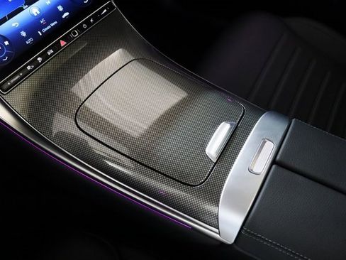 Certified 2025 Mercedes-Benz GLC 350e GLC 350e w/ AMG Line image 28